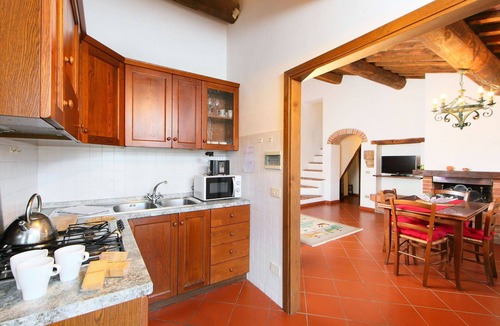 Rapolano Terme Villa | Beautiful apartment in villa for 5 people with pool, WIFI, TV and patio