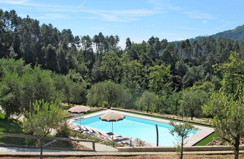 San Martino in Freddana Villa | Beautiful apartment in villa for 6 guests with A/C, WIFI, pool, TV, terrace and pets allowed