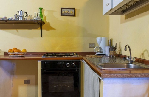 Capraccia Villa | Beautiful apartment in villa for 6 people with pool, WIFI, TV, patio and pets allowed