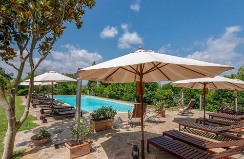 Sasso dʼOmbrone Villa | Beautiful apartment in villa with pool, WIFI, A/C, TV, patio, pets allowed and panoramic view