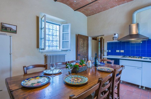 Poggiarello Villa | Beautiful apartment in villa for 8 guests with pool, TV and patio