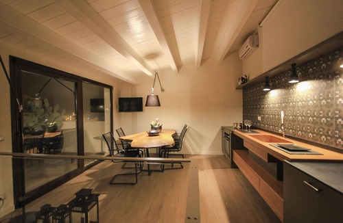 Scicli House | Beautiful Holiday Apartment in Scicli with Furnished Terrace and Beautiful View