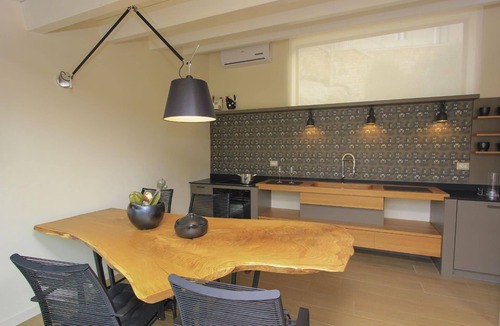 Scicli House | Beautiful Holiday Apartment in Scicli with Furnished Terrace and Beautiful View