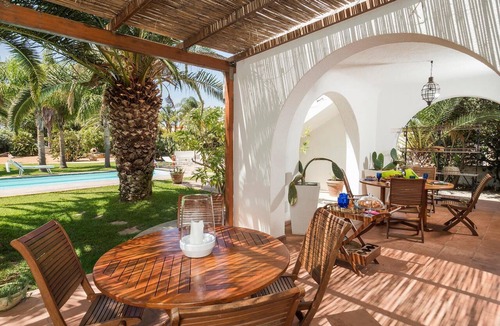 Contrada Fiori Sud House | Beautiful home in Menfi with private swimming pool, can be inside or outside