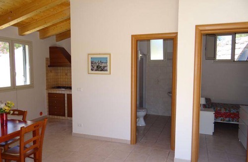 Marina di Modica House | Beautiful centrally located bungalow directly on the sandy beach