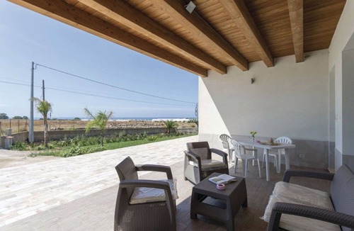 Ragusa Villa | Beautiful private villa with A/C, private pool, WIFI, TV, patio, pets allowed and panoramic view