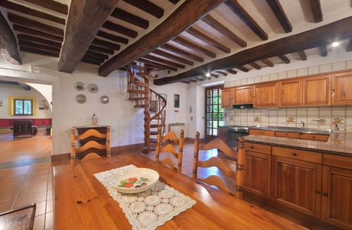 Massa Martana Villa | Beautiful private villa for 9 people with WIFI, private pool, TV, patio, pets allowed and parking