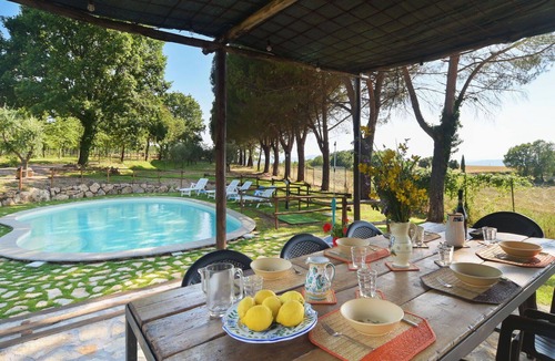 Massa Martana Villa | Beautiful private villa for 9 people with WIFI, private pool, TV, patio, pets allowed and parking