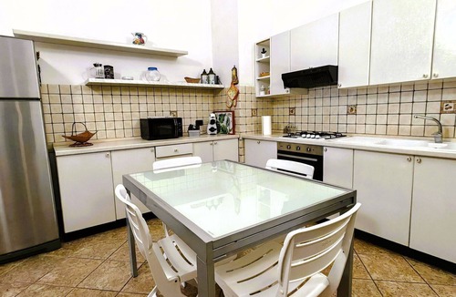 Ragusa Villa | Beautiful private villa with hot tub, WIFI, A/C, TV, patio, pets allowed and panoramic view