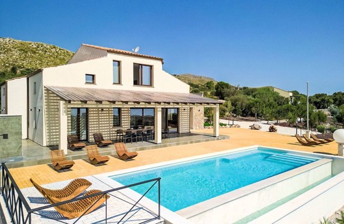 Scopello Villa | Beautiful private villa for 15 people with WIFI, private pool, A/C, TV and terrace