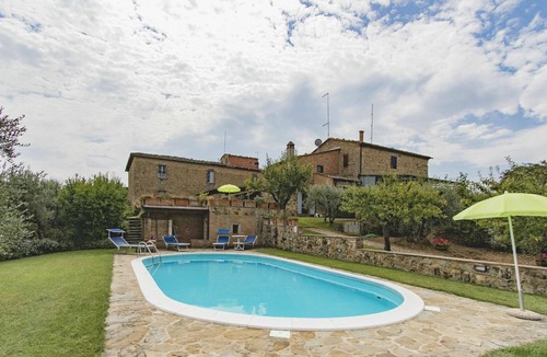 Sinalunga Villa | Beautiful private villa with WIFI, private pool, TV and panoramic view, close to Montepulciano