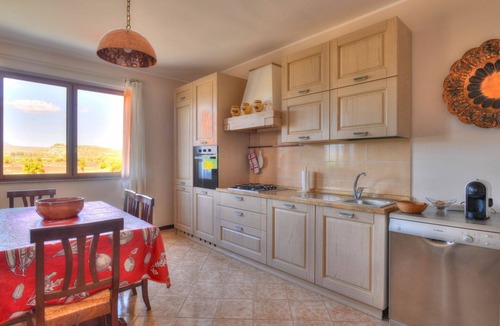 Syracuse Villa | Beautiful private villa for 7 people with private pool, A/C, WIFI, TV and terrace
