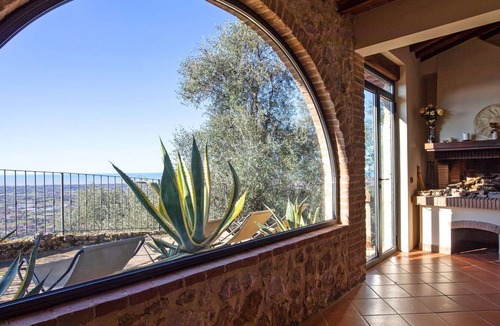 Santa Lucia Villa | Beautiful private villa for 4 people with A/C, TV and patio