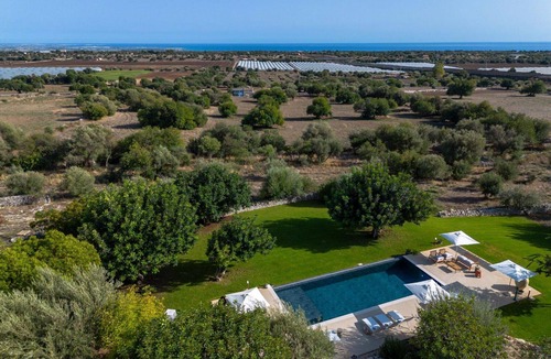 Casa Papa Villa | Beautiful private villa for 8 people with private pool, WIFI, A/C, TV, terrace and pets allowed