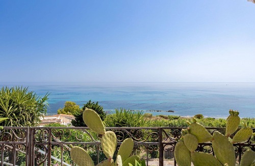 Porto Palo House | Beautiful private villa for 6 guests with A/C, WIFI, TV and terrace