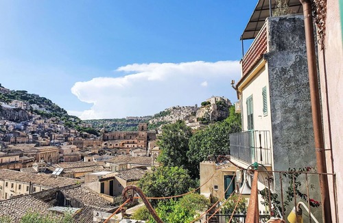 Modica House | Beautiful private villa for 4 guests with WIFI, A/C and terrace