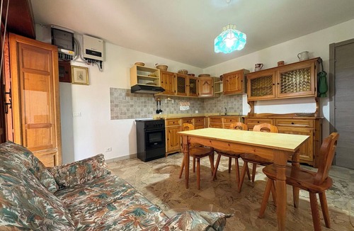Chiaramonte Gulfi Villa | Beautiful villa for 4 people with WIFI, A/C, pool, TV, patio and panoramic view