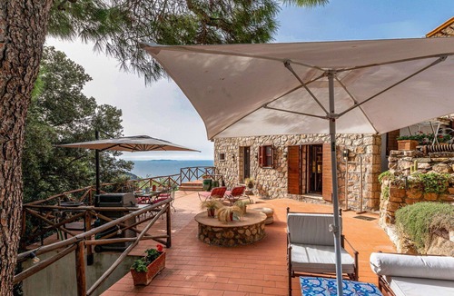 Cala Piccola Villa | Beautiful villa for 6 guests with WIFI, A/C, TV and terrace