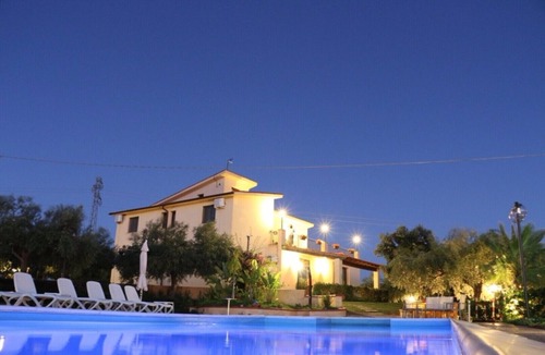 Caltabellotta Bed & Breakfast | BEB "THE SILVER LEAVES" - YELLOW ROOM