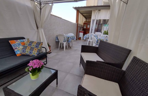 Trapani Bed & Breakfast | Bed and breakfast delle palme