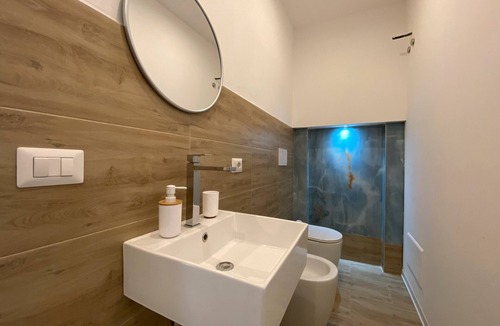 Sant'Isidoro Bed & Breakfast | Bed and Breakfast 'Isid'Oro Rooms - Camera 1' with Balcony, Wi-Fi and Air Conditioning