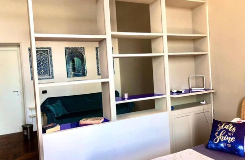 Posillipo Bed & Breakfast | Bed and Breakfast 'Vista Mare' with Sea View, Wi-Fi and Air Conditioning