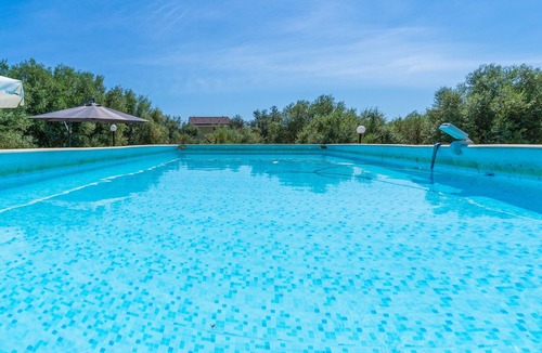 Solarino Apartment | Bedroom in Villa with Pool, Wi-Fi and Air Conditioning