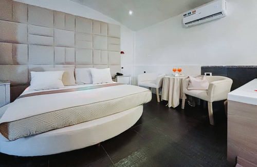 Marina di Varcaturo Hotel | Bee Queen Hotel