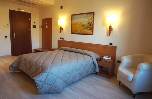 Manocalzati Hotel | Bel Sito Hotel Le Due Torri