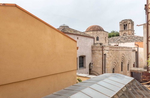 Centro Storico Apartment | Bellini Apartment by Wonderful Italy