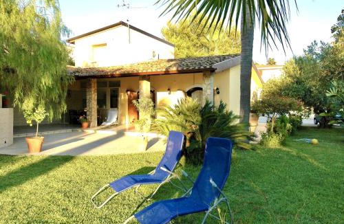 Trappeto Villa | Belvilla by OYO Azzurra
