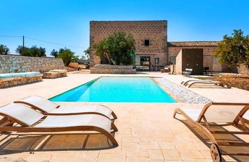 Ragusa House | Belvilla by OYO Le Edicole