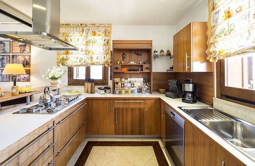 Syracuse Villa | Belvilla by OYO Profumo