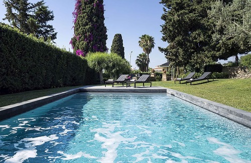 Syracuse Villa | Belvilla by OYO Profumo