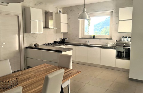 Leonforte House | Belvilla by OYO Villa Leonforte
