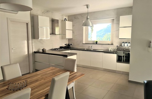 Leonforte House | Belvilla by OYO Villa Leonforte