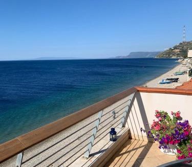 Cannittello House | Blu Oltremare