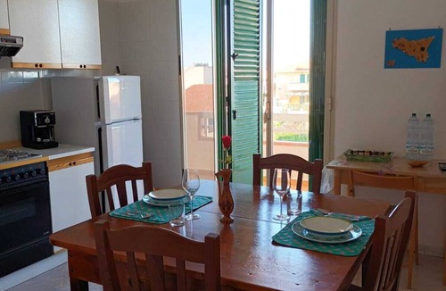 Punta Braccetto Apartment | Blue Sea Apartment, cozy apartment a few meters from the sea.