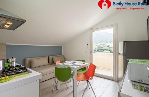 Castellammare del Golfo Apartment | Borgo Aranci - Appartamento in Villa Garofalo - 15B
