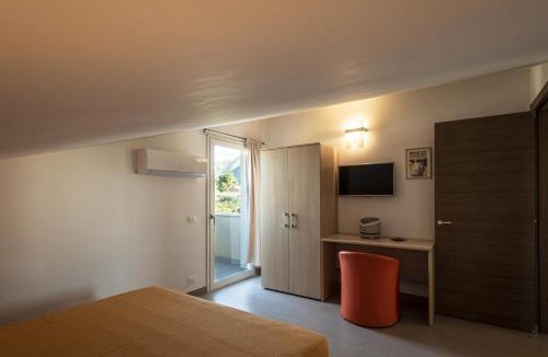 Castellammare del Golfo Apartment | Borgo Aranci - Appartamento in Villa Rosa - 16B