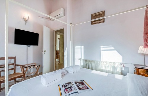 Scicli Hotel | Borgo Hedone - Fragola & Limone, Scicli, Italy