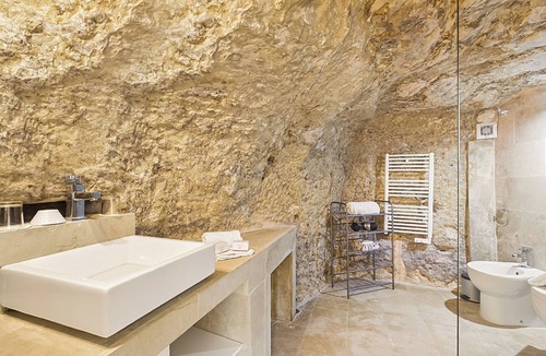 Scicli Hotel | Borgo Hedone - Mandorla, Scicli, Italy