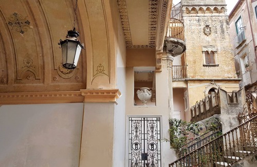 Tropea Apartment | Brigitte, centre, 5 minutes walk to the beach, 10 minutes walk trainstation.