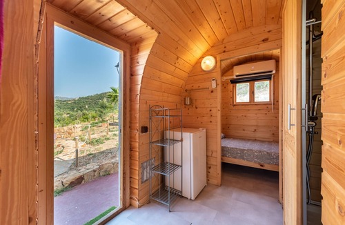 Tusa House | Bungalow 'Lavanda' with Sea View, Wi-Fi and Air Conditioning