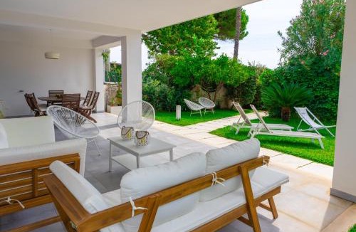 Calalunga-Pietragrande Villa | CALALUNGA PIETRAGRANDE - Seaside Paradise Haven