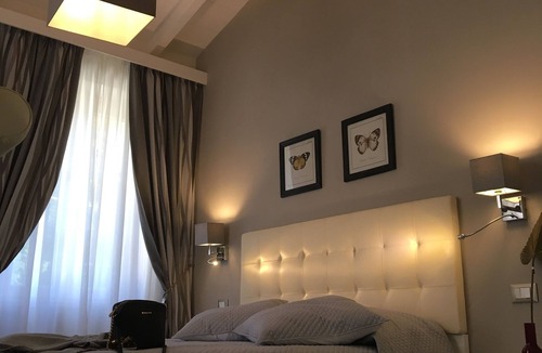 Capanne-Prato-Cinquale Apartment | "Caravaggio" Tuscany House of Artists Apartment