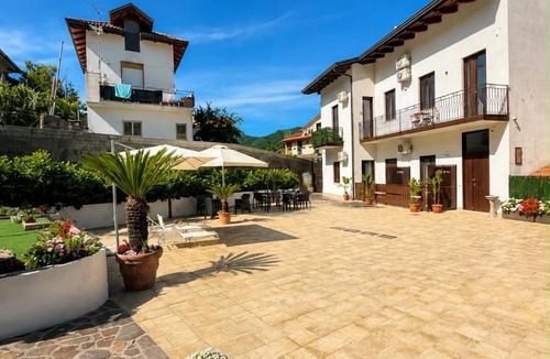 Bomerano Apartment | Carlo's Luxury Villa