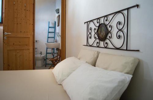 Filicudi Porto House | Casa Artemisia