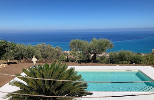 Catute Villa | Casa Avilau, stunning panoramic villa with private pool 10 minutes from the sea