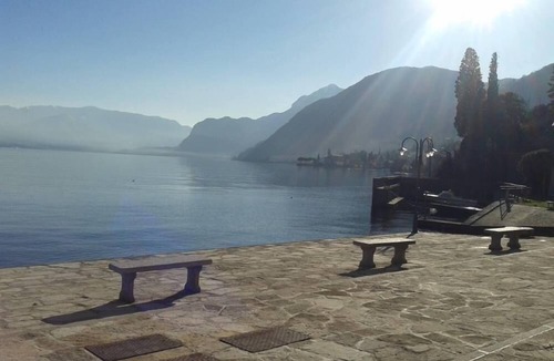 San Siro Apartment | CASA AZALEA Nice apartment with wonderful lake view